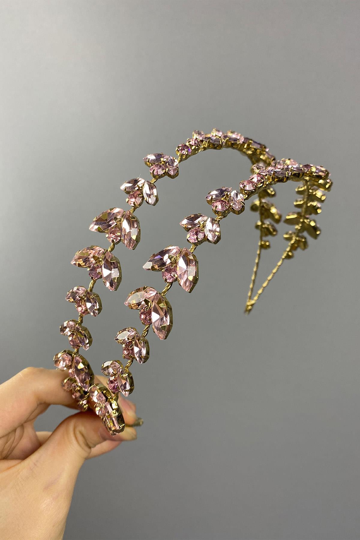 Alpha Double Row Bridal Henna Crown with Pink Gold Background