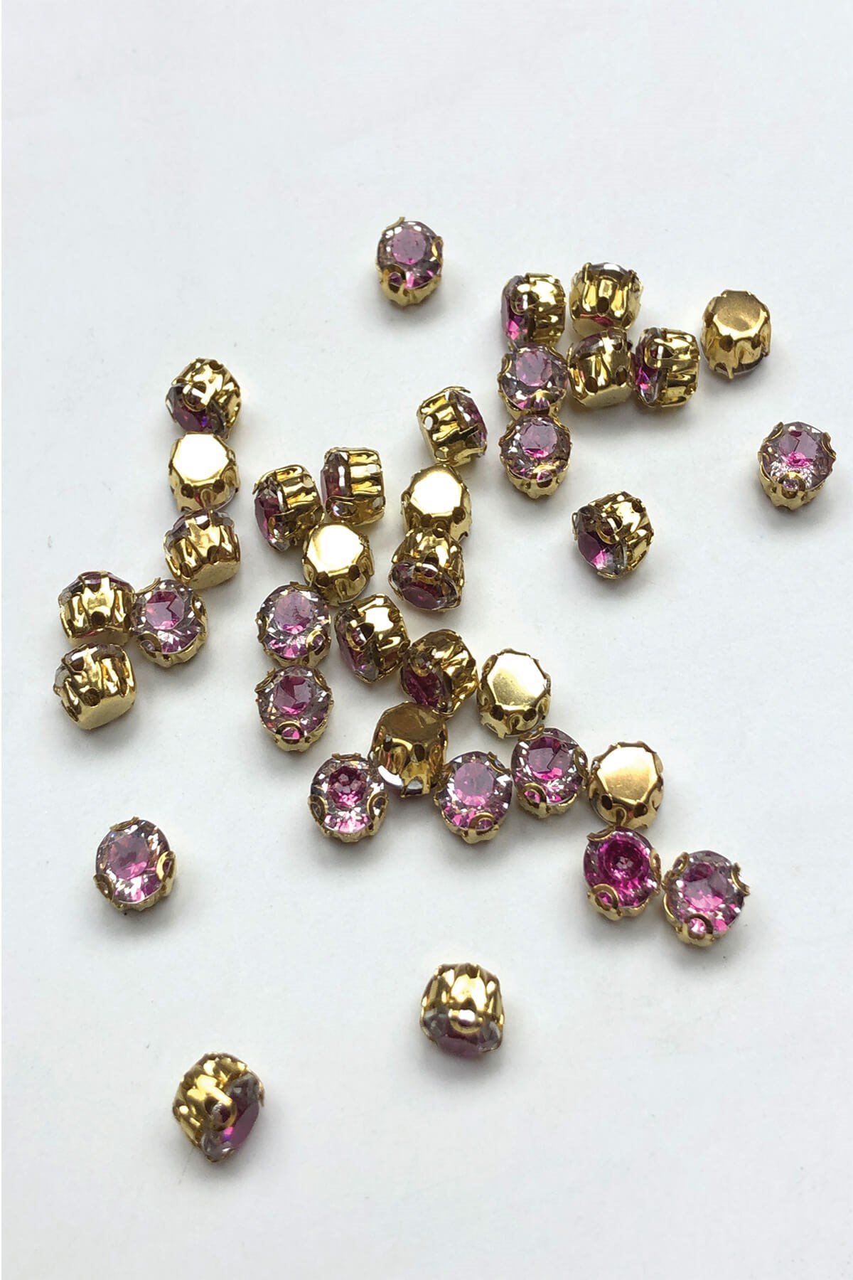 Pink Cased Plastic Strut Stone 25 pcs