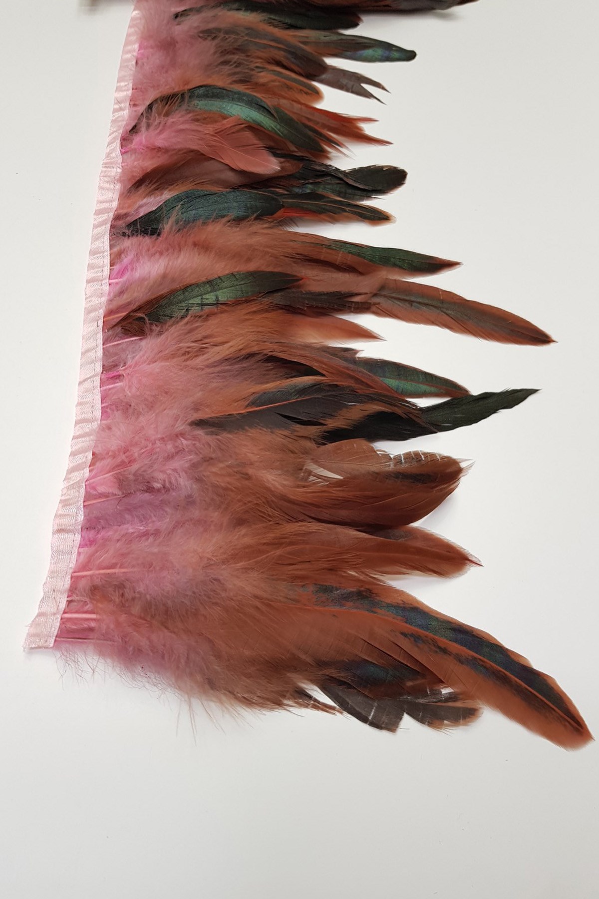 Pink Chandel Feather 1 mt