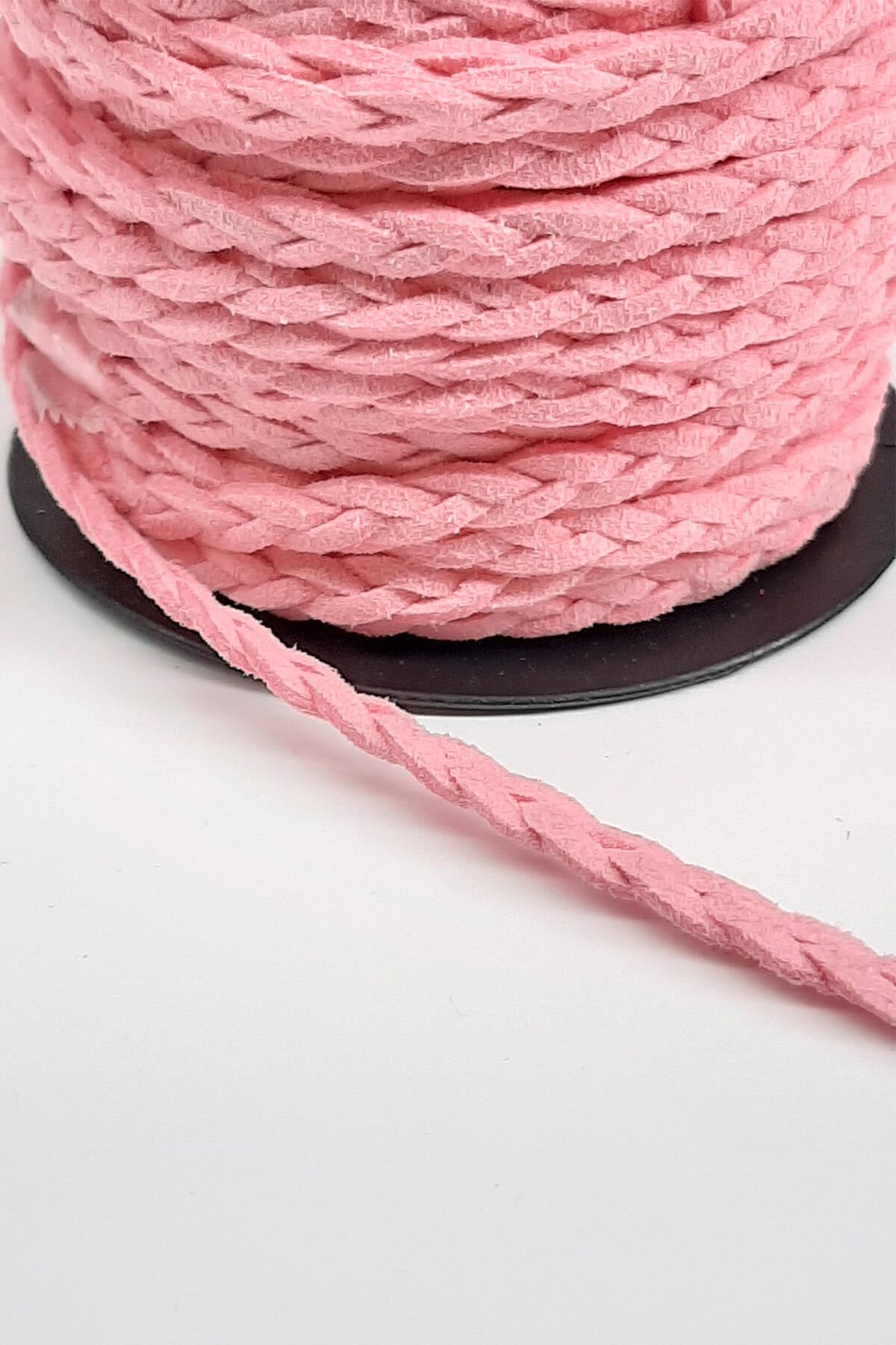 Pembe Süet Örgü İp