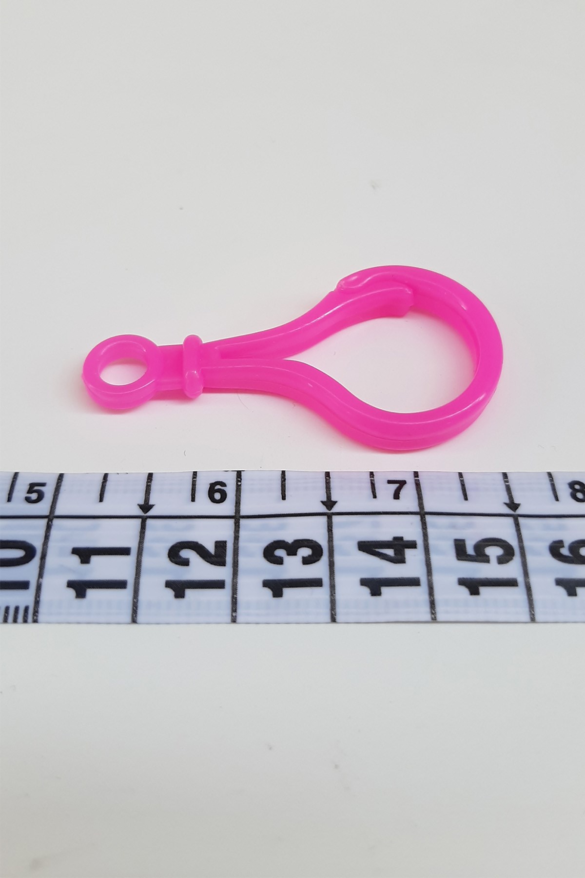 Plastik Soru İşareti Fuşya Emzik Askısı