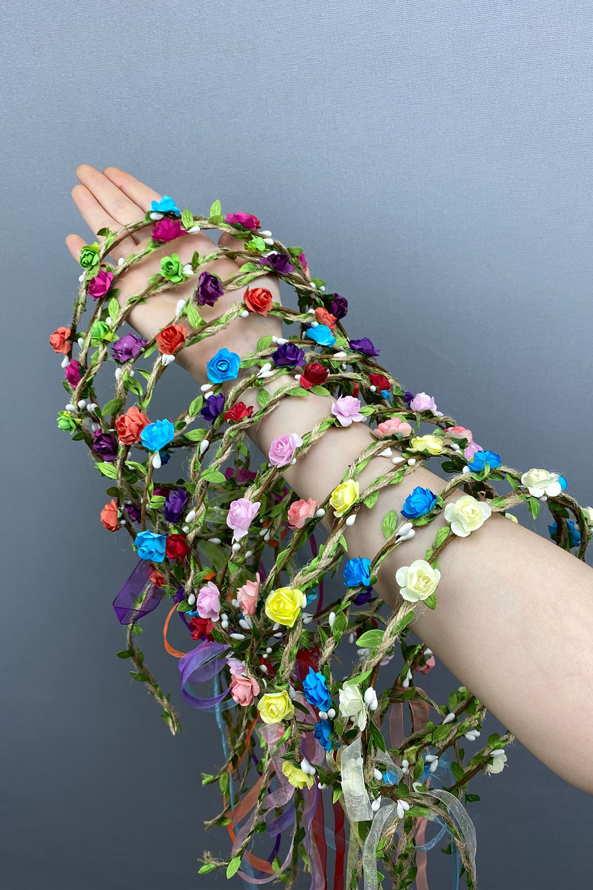 Rengarenk Kagıt Güllü Yapraklı Nedime Tacı ve Hediyelik Çocuk Tacı 10 Adet