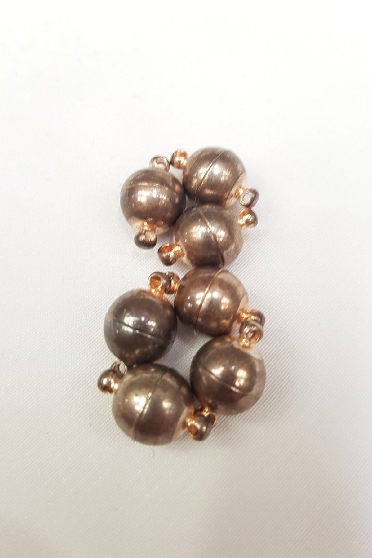 Rose Color Round Magnetic Bracelet Clip