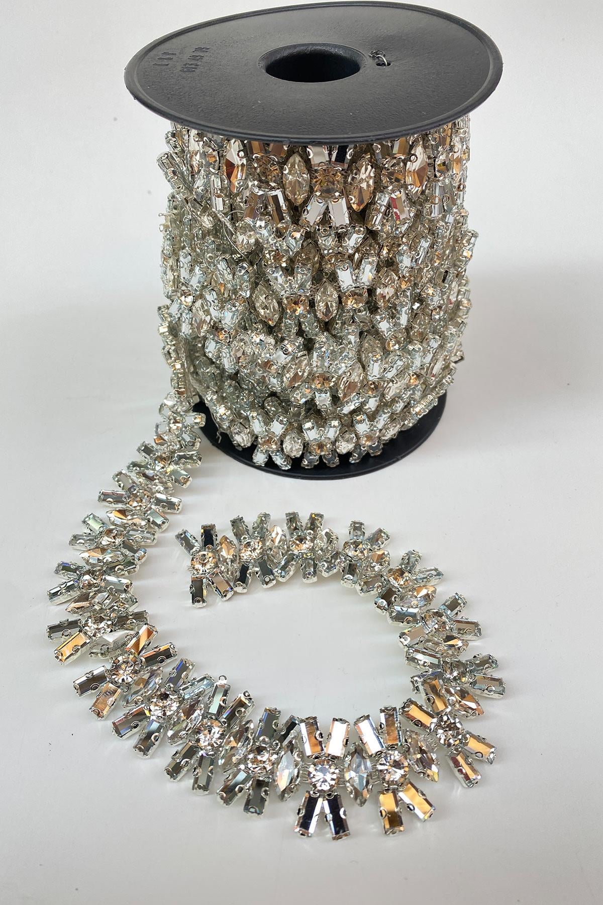 Beyoğlu Stone Strip Border Sconce with Fringed Tassels