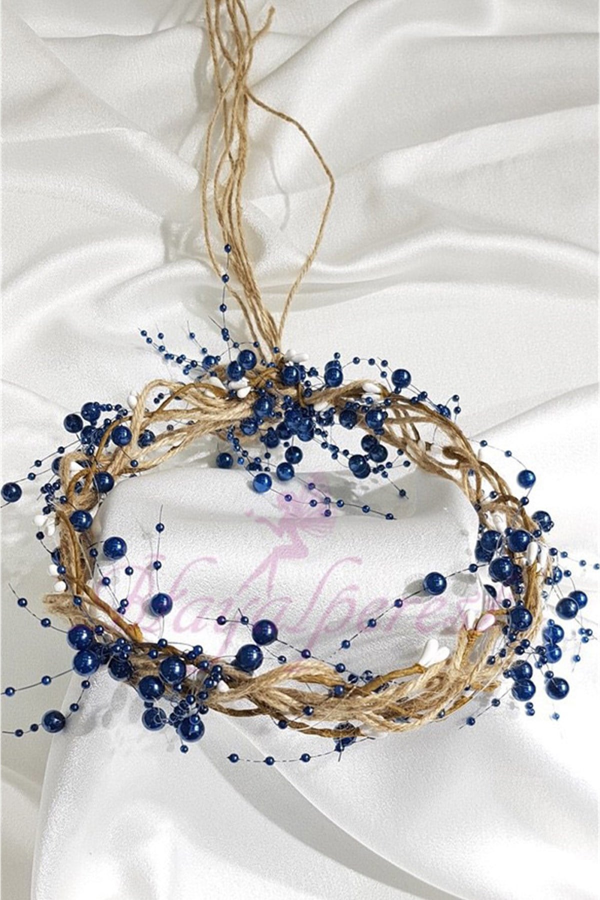 Sax Blue Pearl Wicker Crown