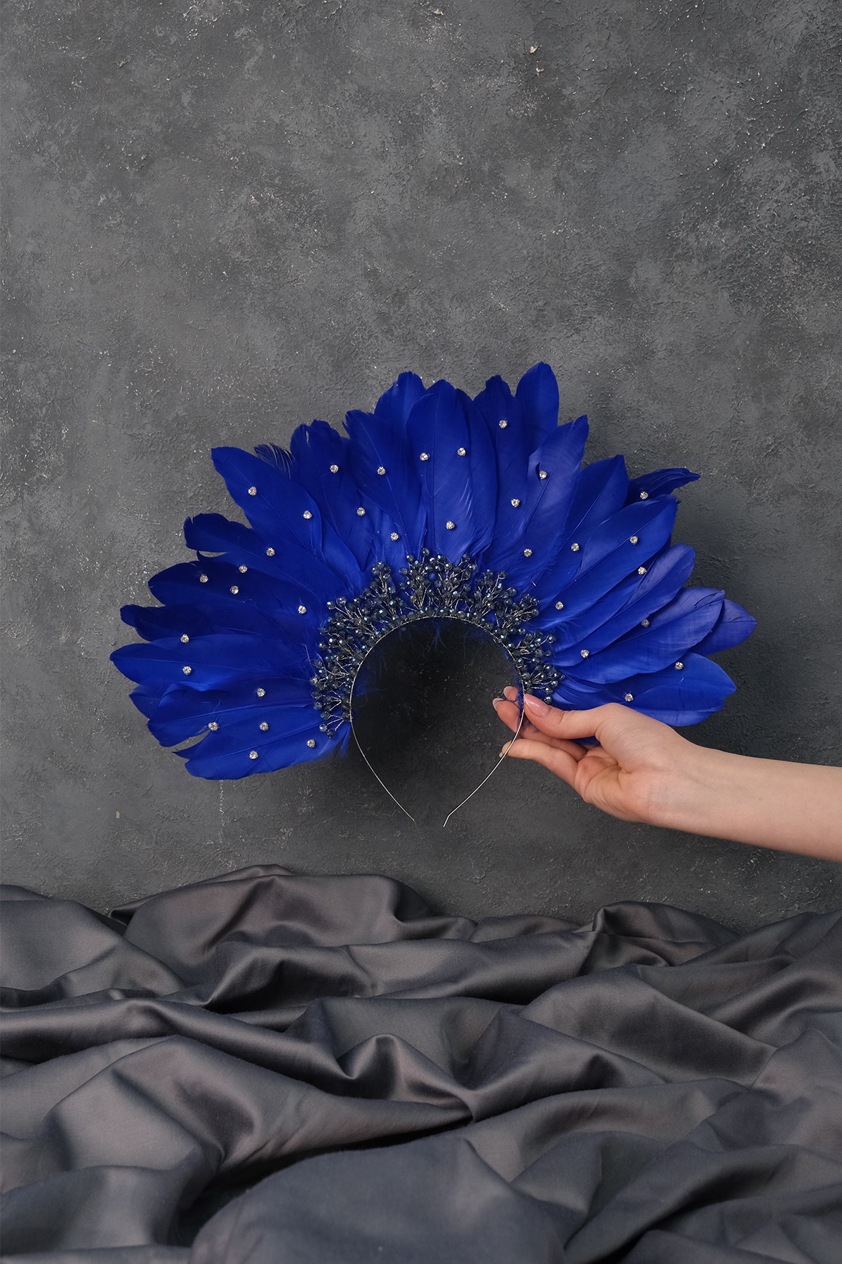 Saks Blue Eagle Feathered Stone Special Design Bridal Henna Crown