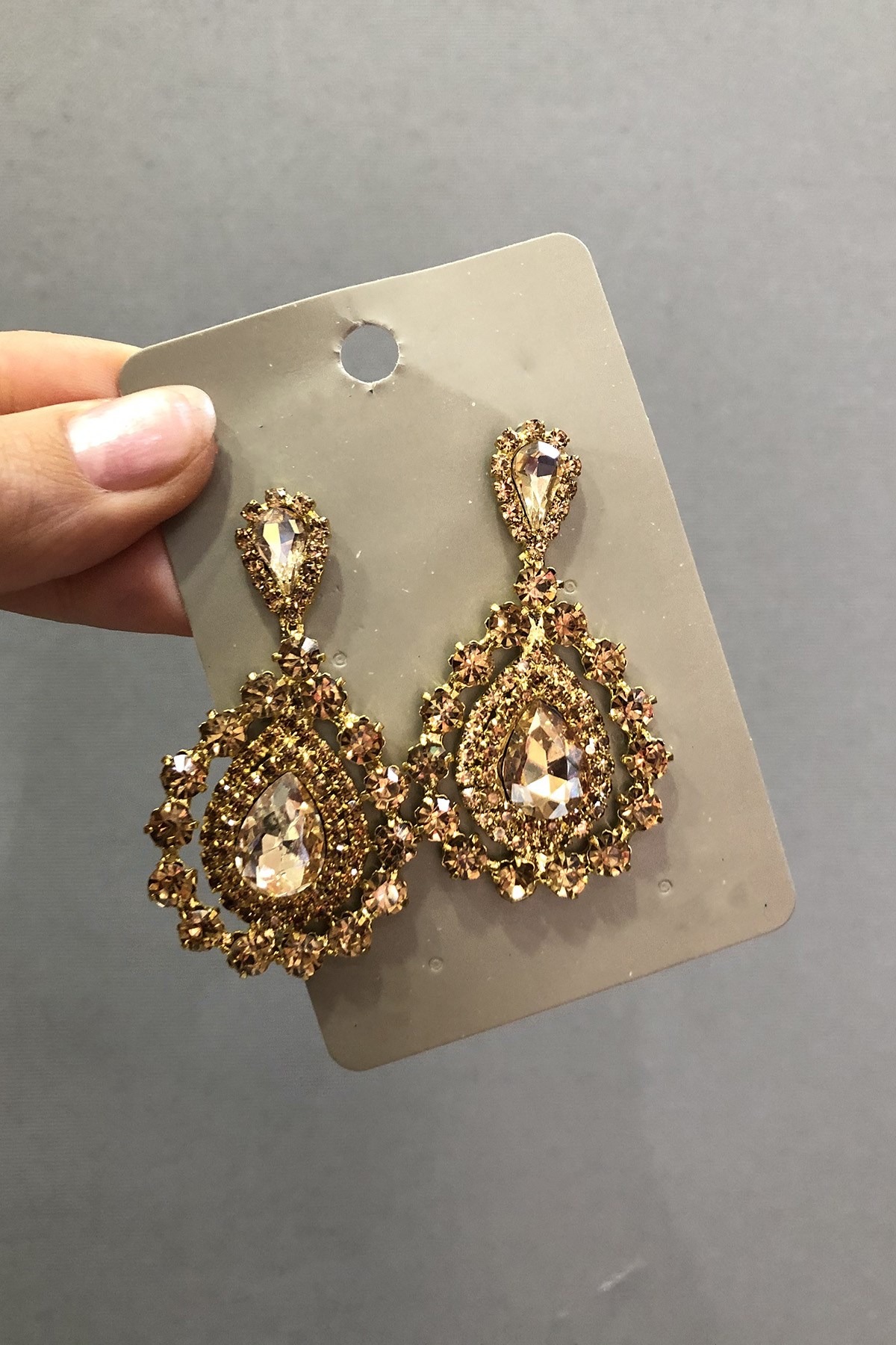 Sarı Kristal Cam Taşlı Altın Sarısı Küpe