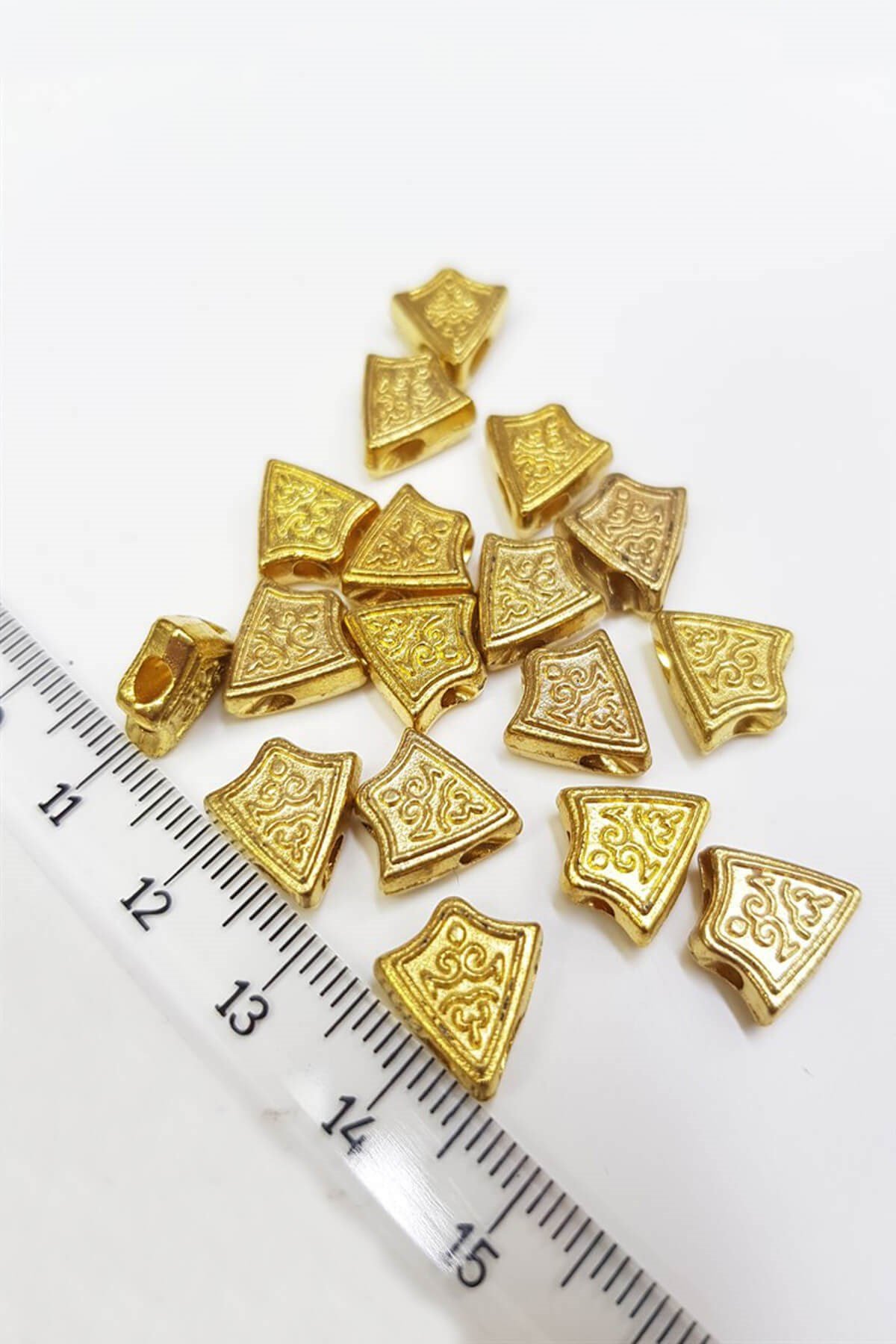 Yellow Rosary Triangle Apparatus