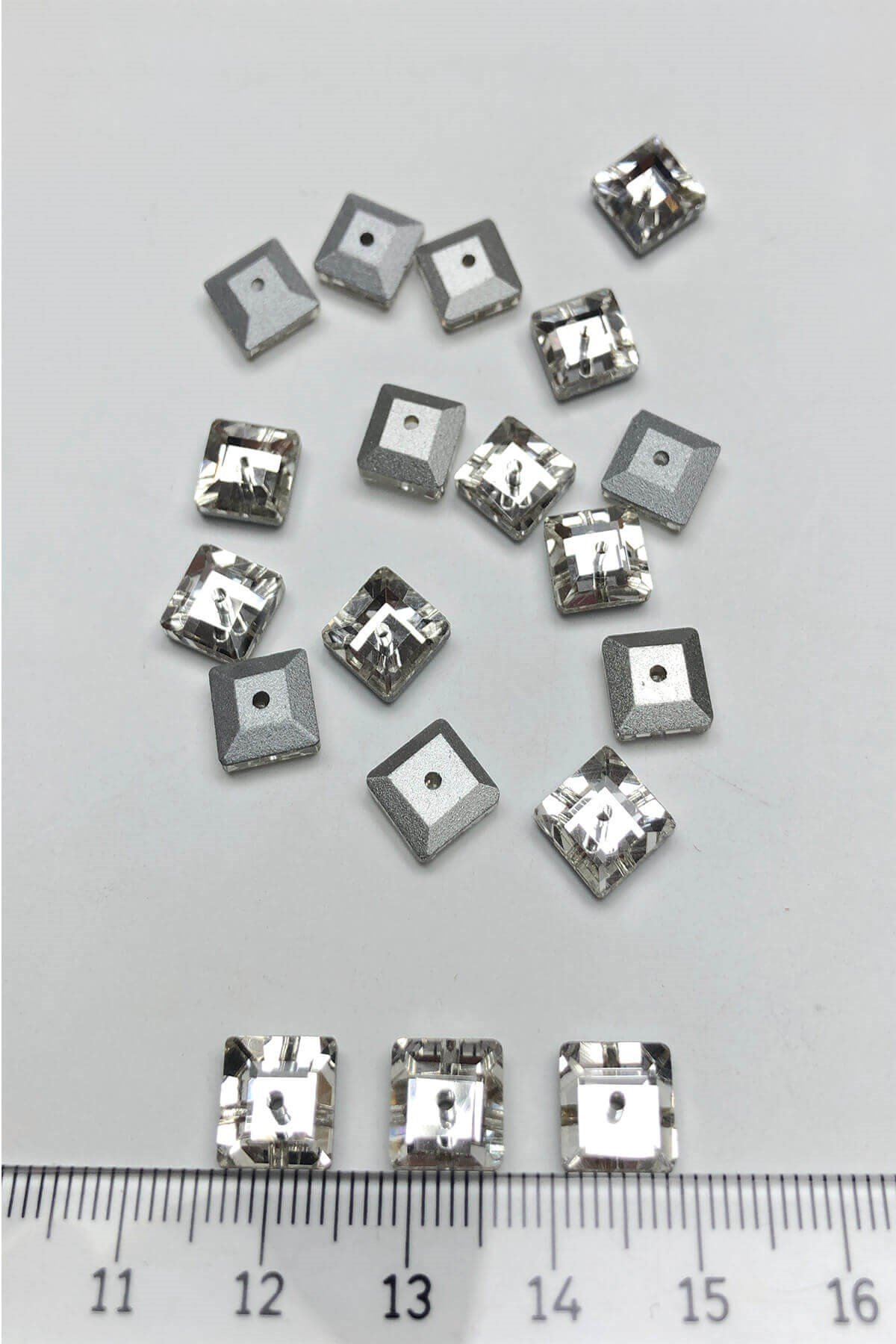 حبات كريستال مربعة الشكل شفافة دائرية الشكل 25 قطعة