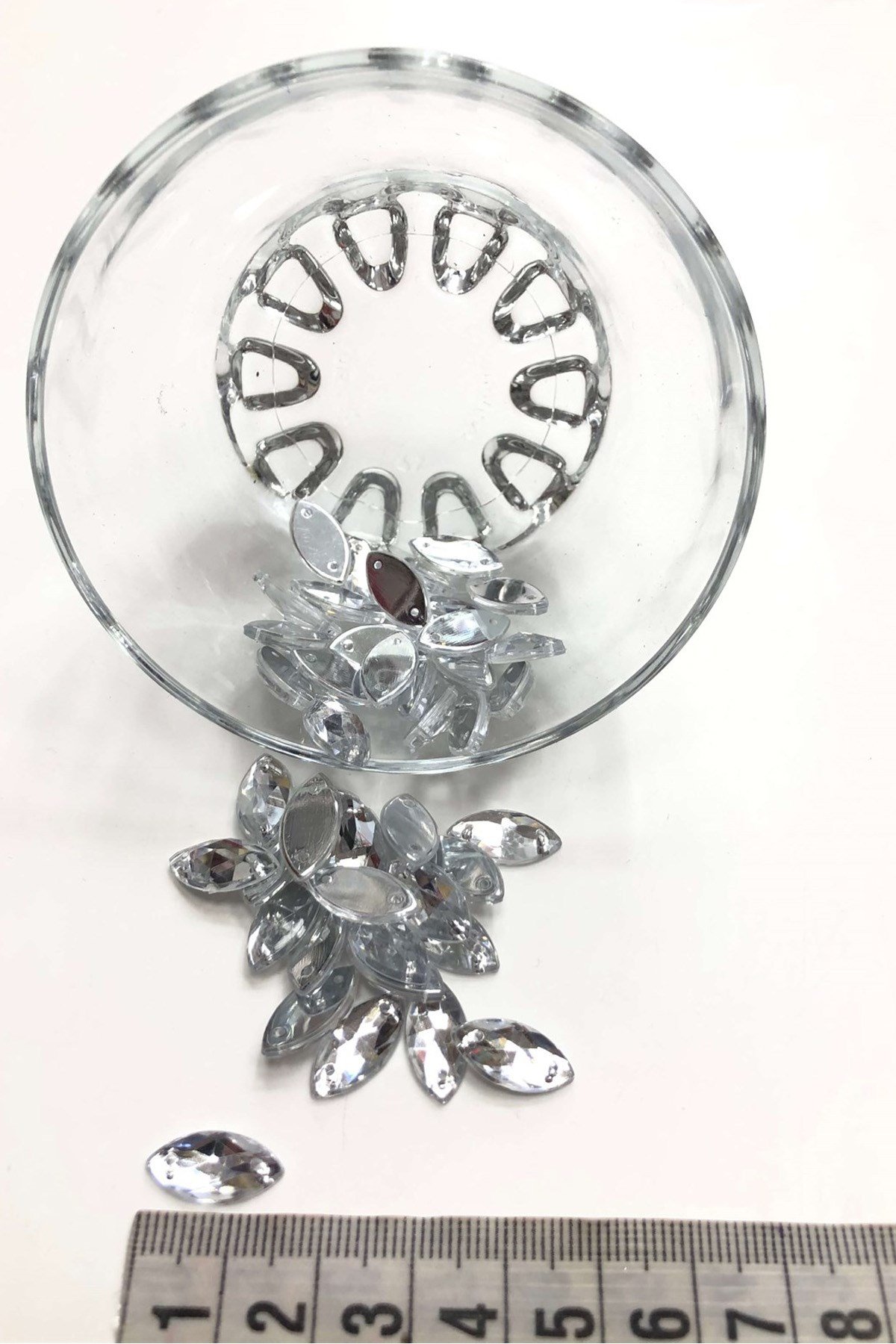 Şeffaf Mekik Plastik Dikme Taş (20 gr)