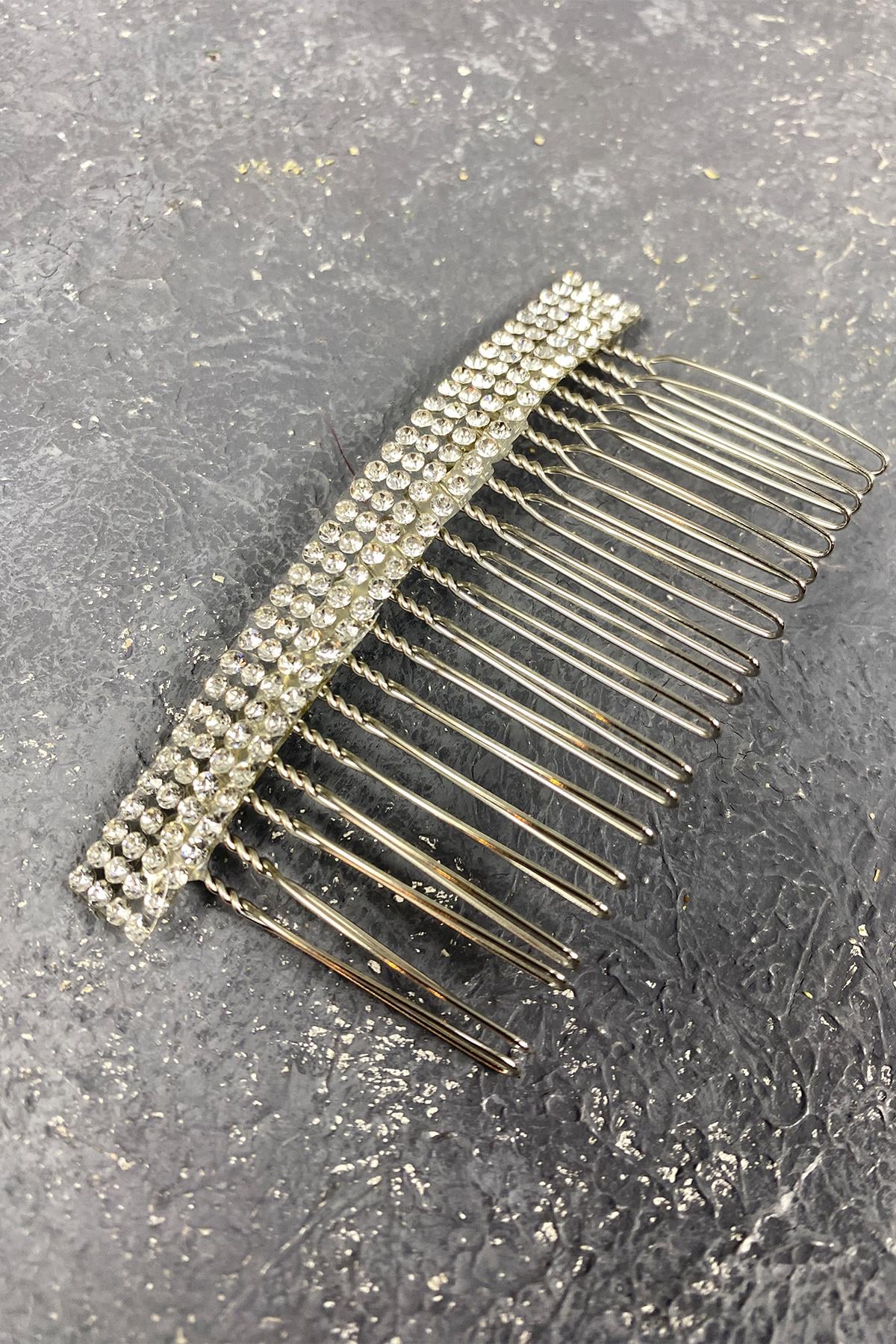 Combed Hair Clip with Dense Stones