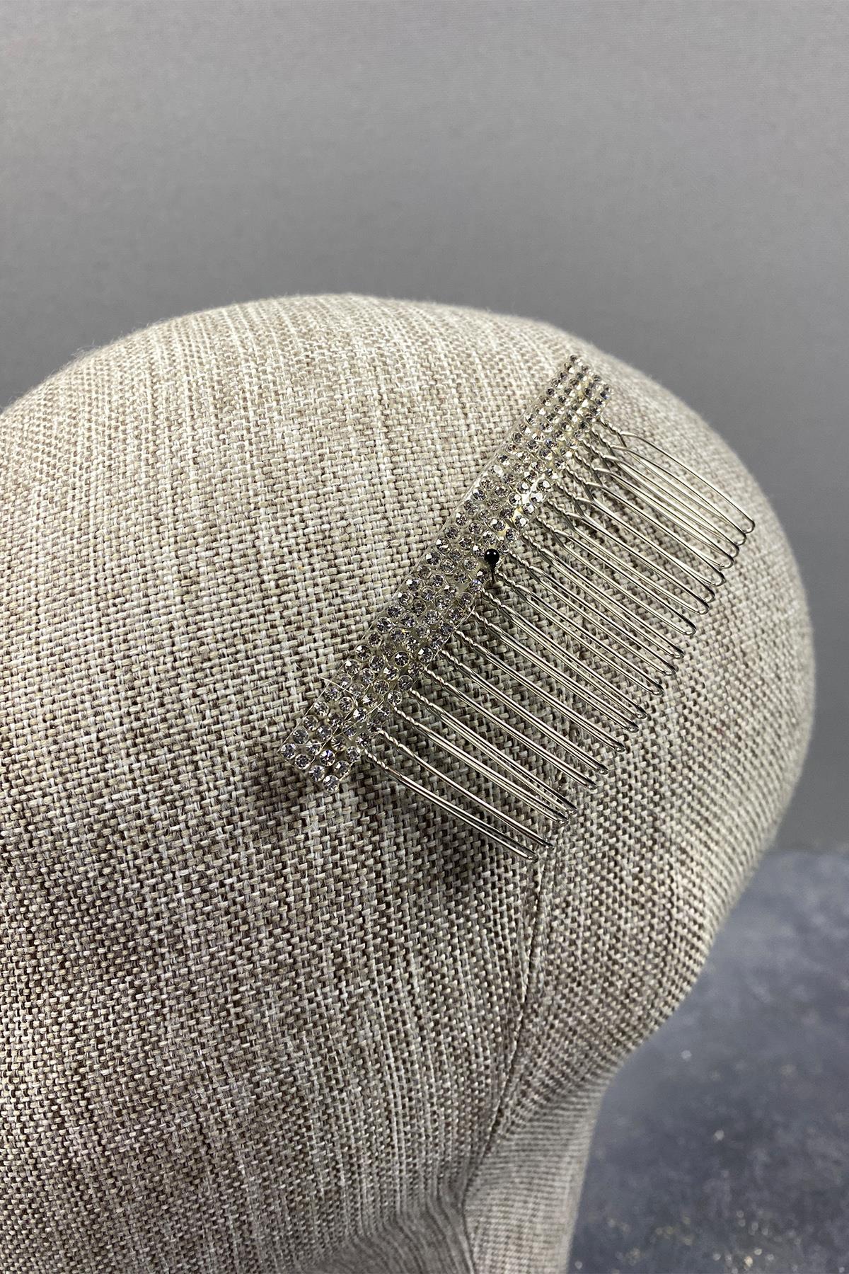 Combed Hair Clip with Dense Stones
