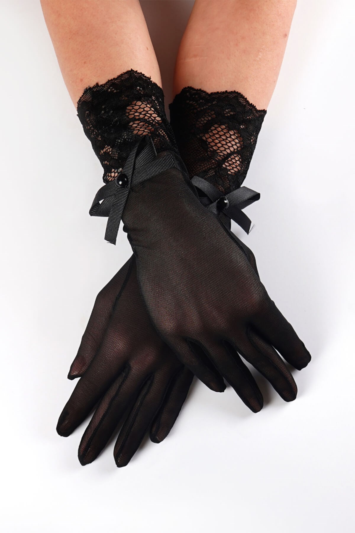 Black Ankle Lace and Bow Bridal Gloves
