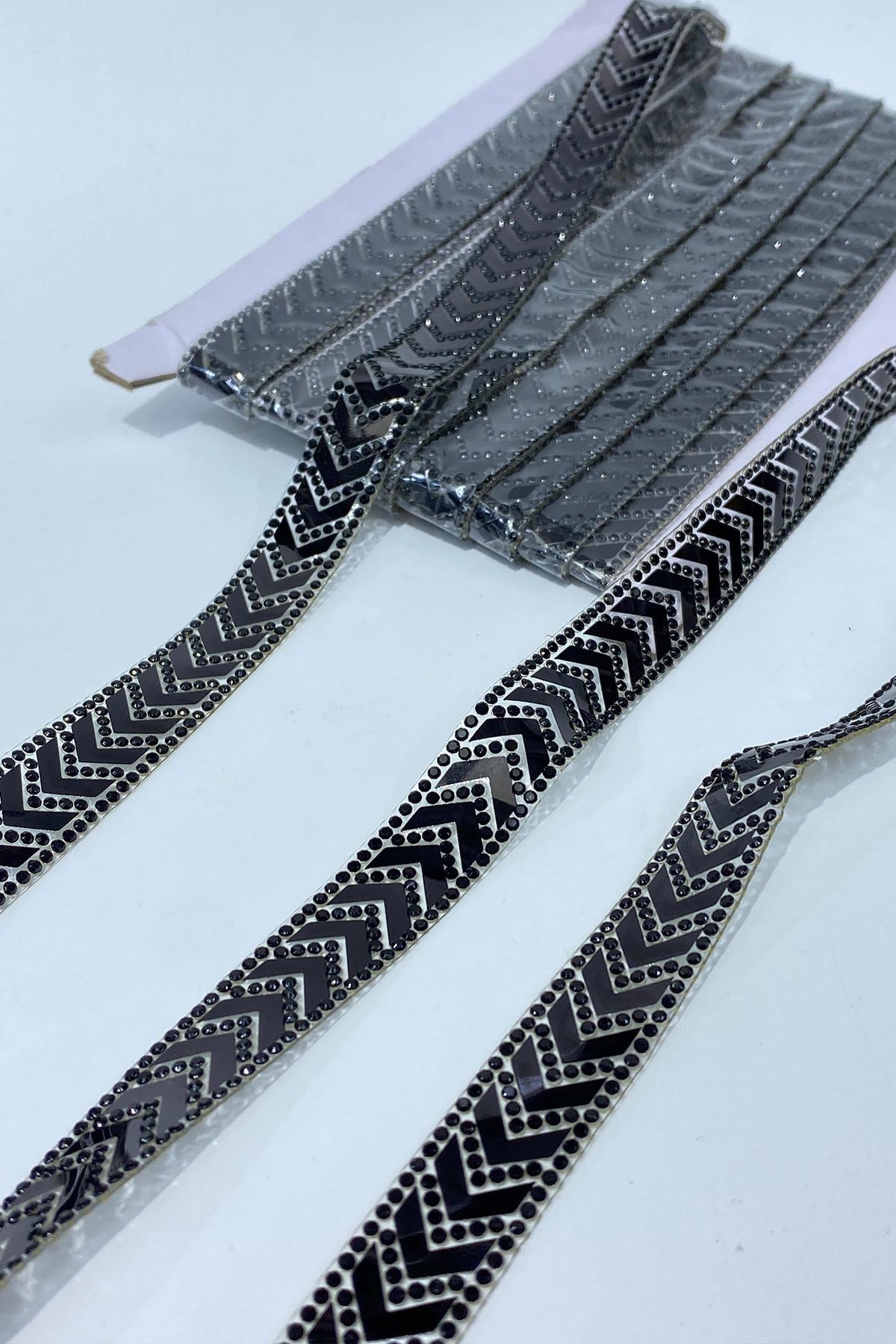 Black Sergeant Pattern Iron-on Stripe Applique