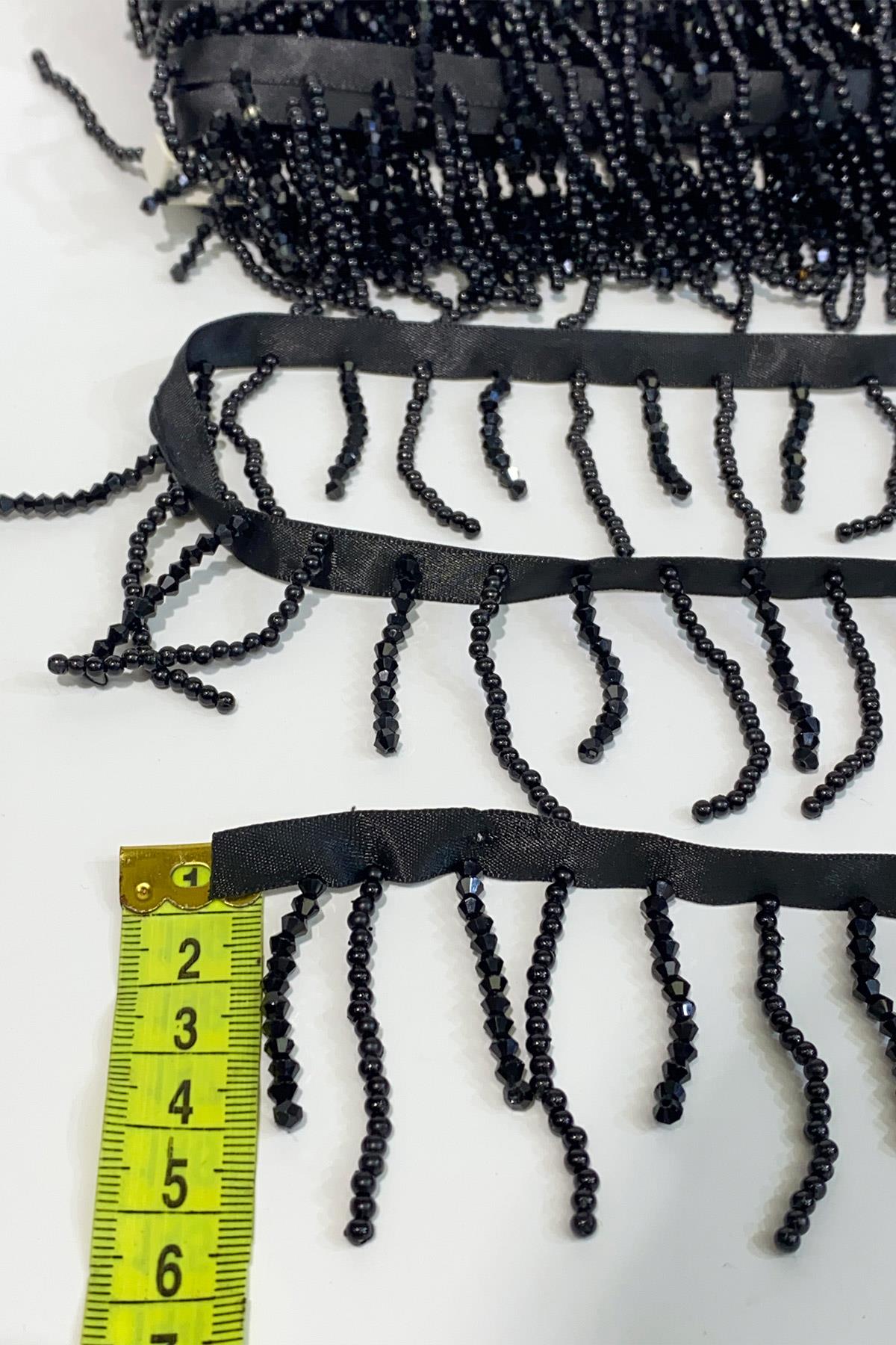 Siyah Kristal Boncuk Ve İnci İşlemeli Saçak Püskül