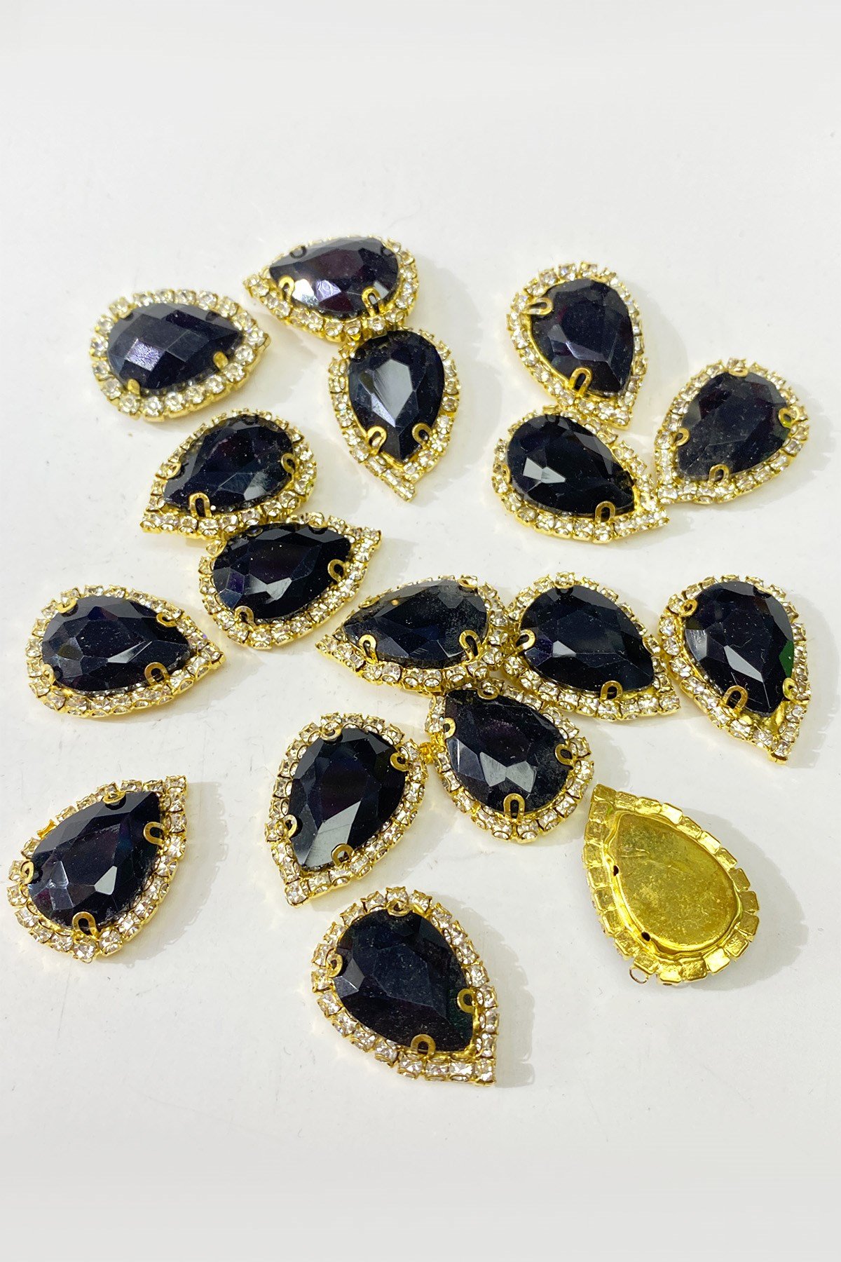 Siyah Gold Kasalı Damla Dikme Taş 5 Adet