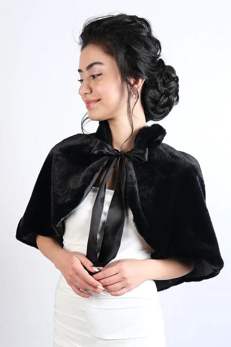 Siyah Kurdele Broşlu Gelin Bolero Kürkü