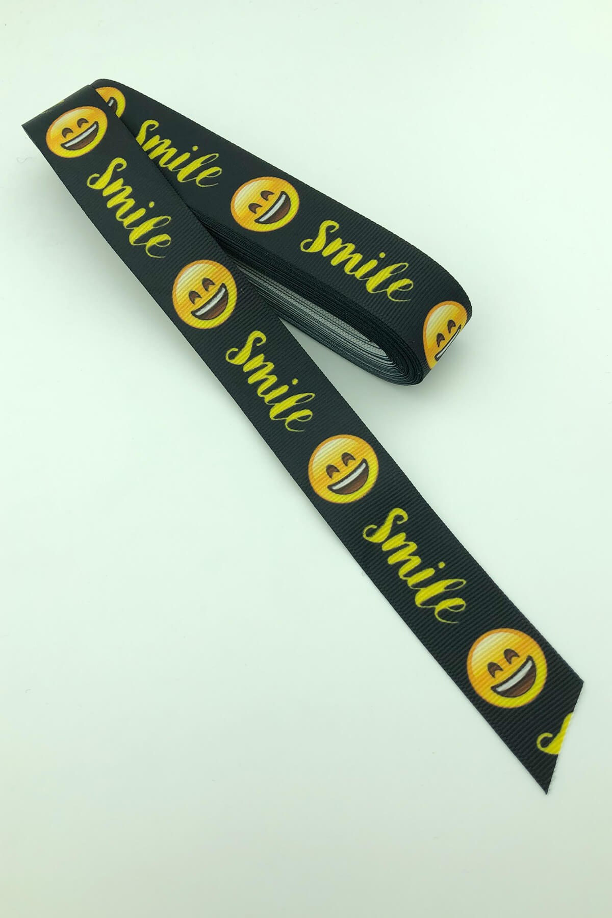Siyah Smile Emoji Baskılı Grogren Kurdele 10 Mt
