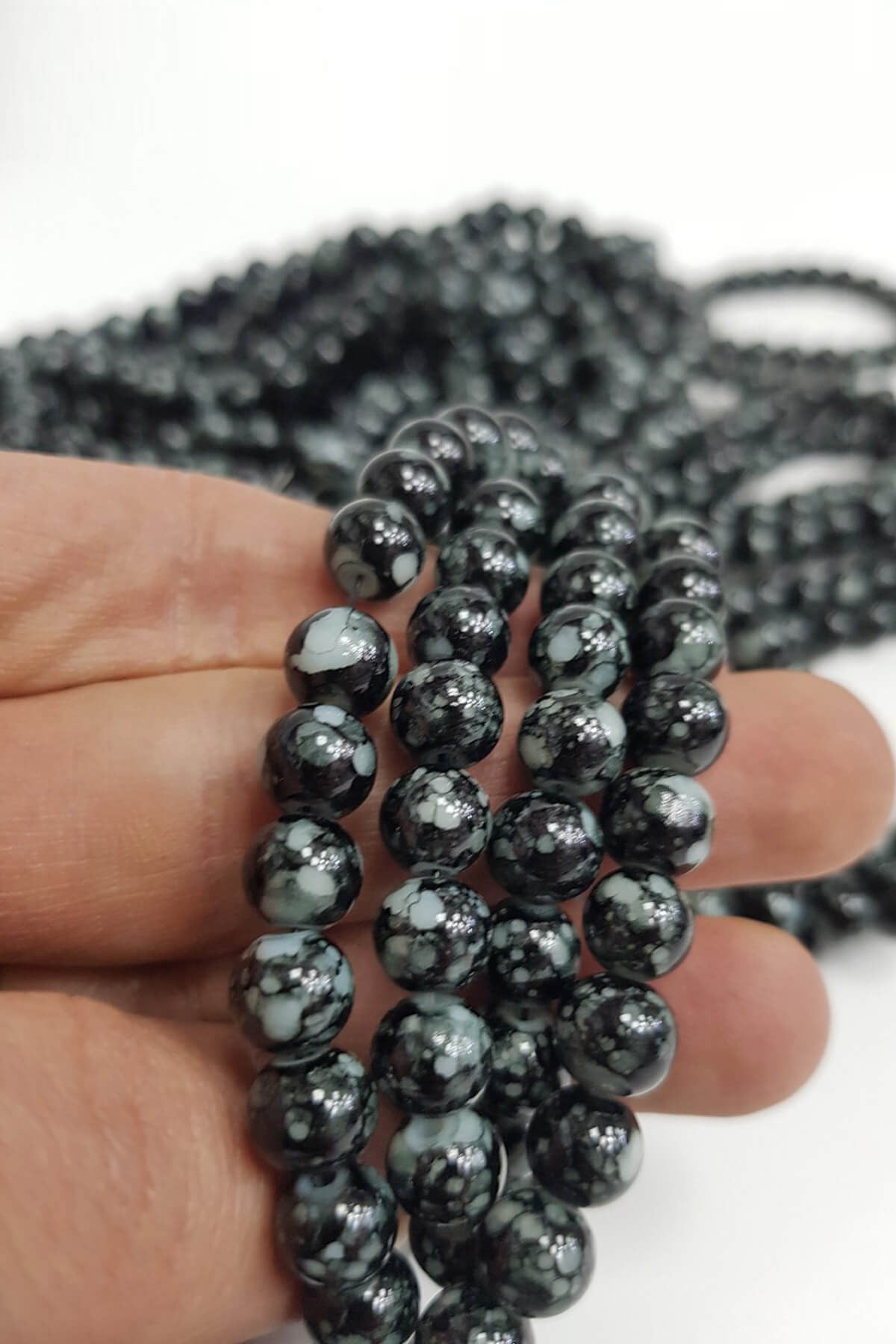 Black Patterned String Glass Beads
