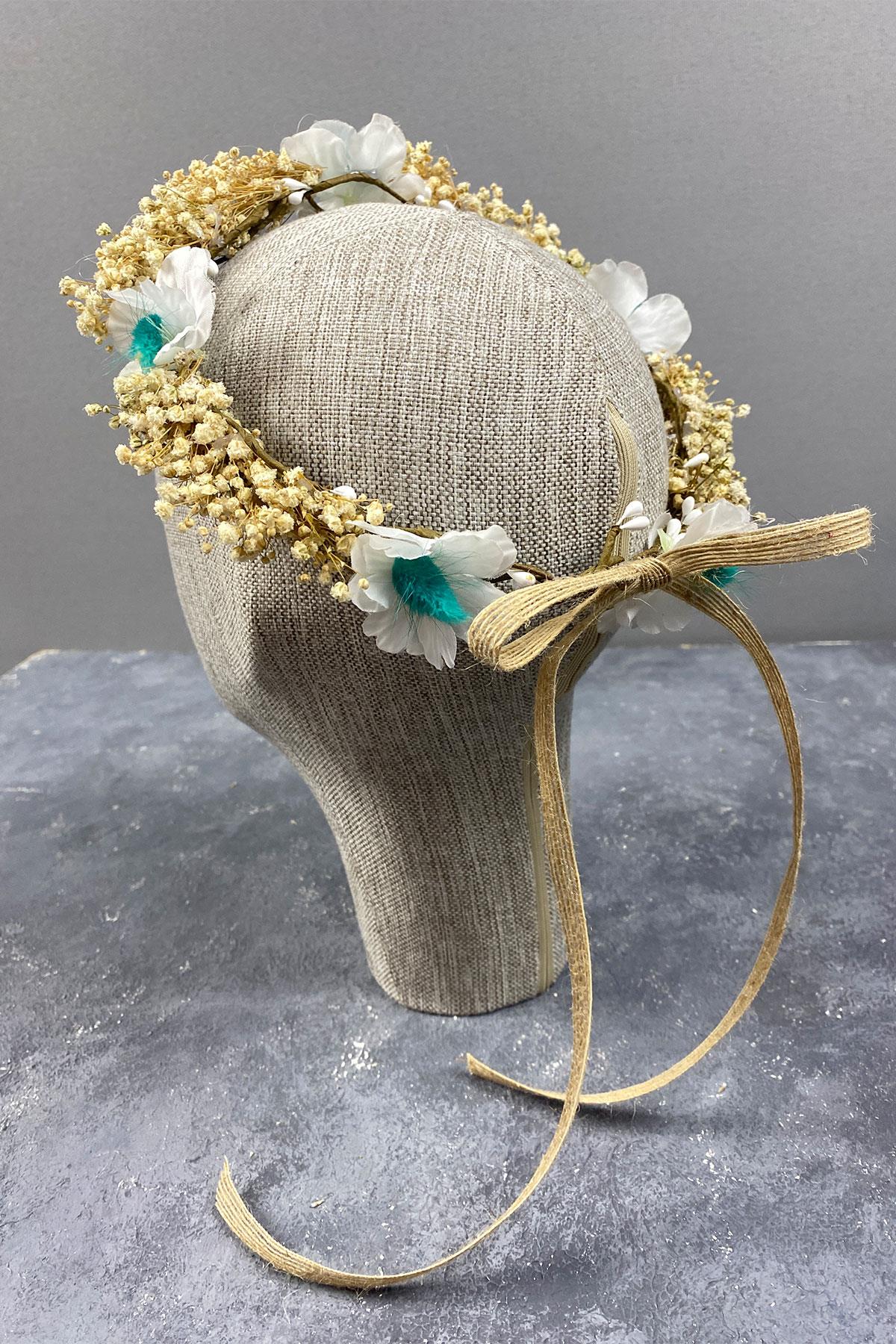 Water Green Spring Branch And Gypsole Exterior Shoot Bridal Crown