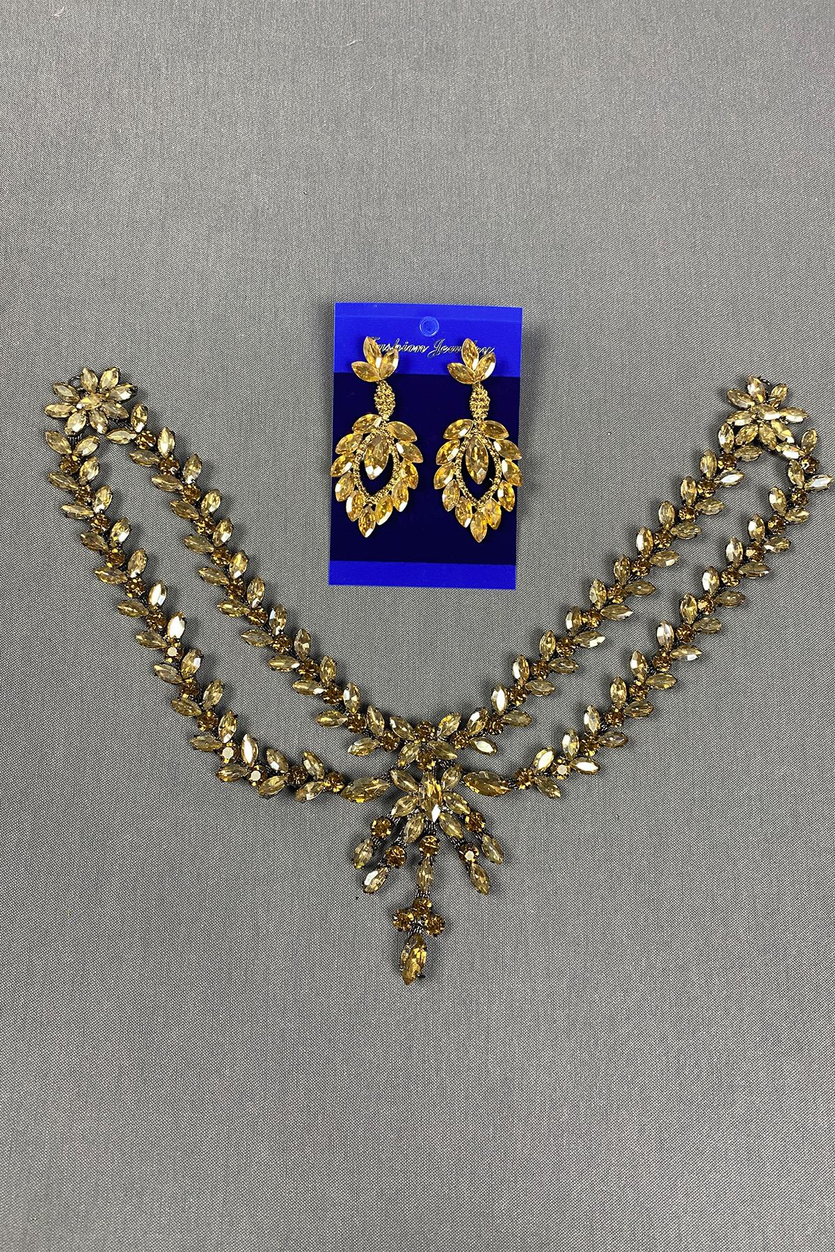 Sultan Stone Pediment Bridal Henna Hair Accessory and Shuttle Earrings