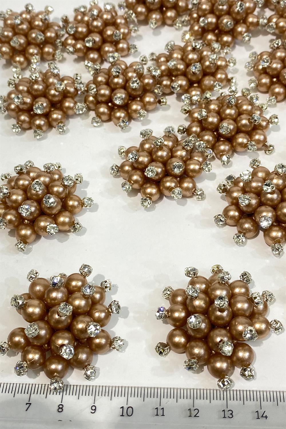 Sütlü Kahve İncili Taşlı Broş