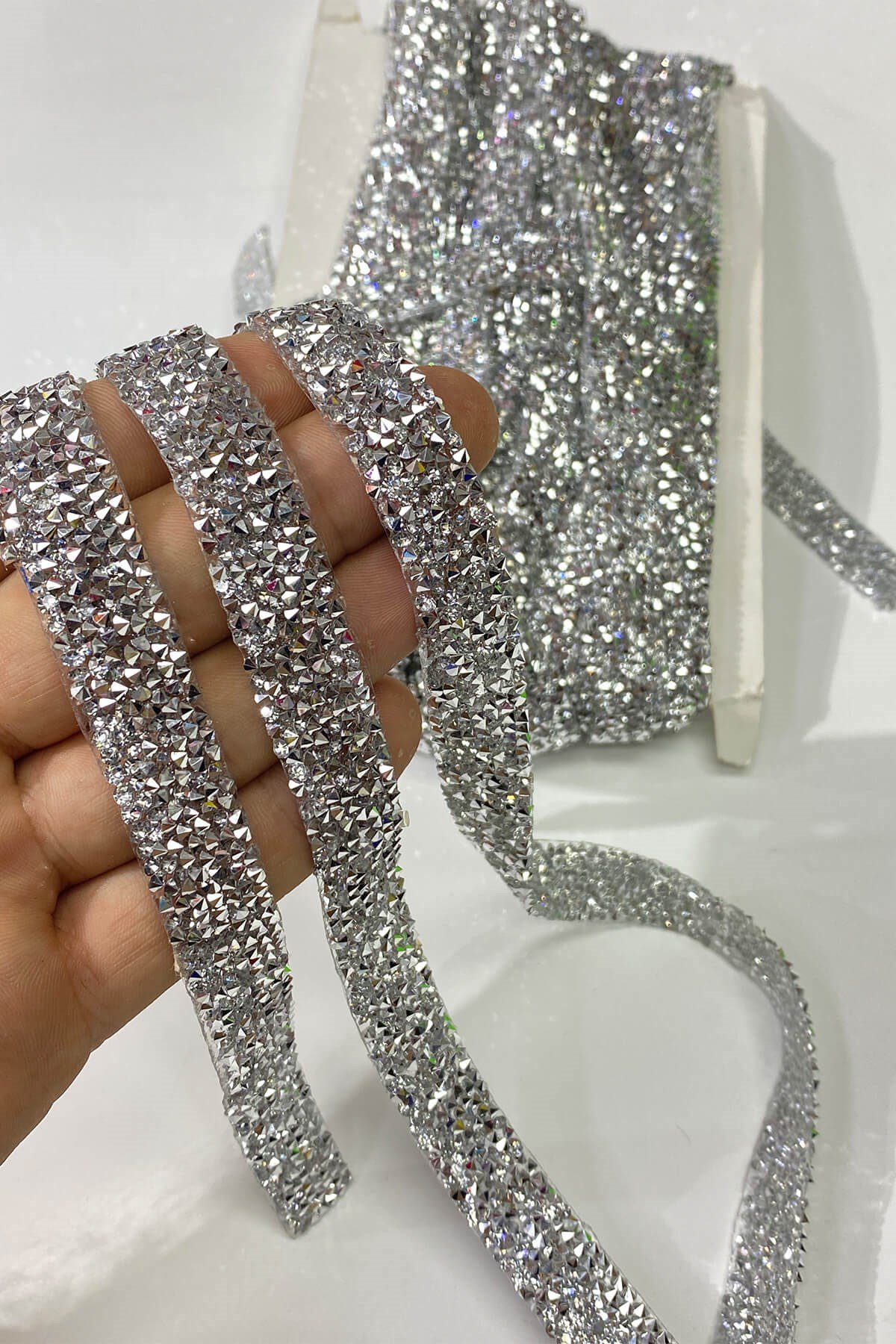 Taşlı Ütüyle Yapışan Şerit Aplik Gümüş