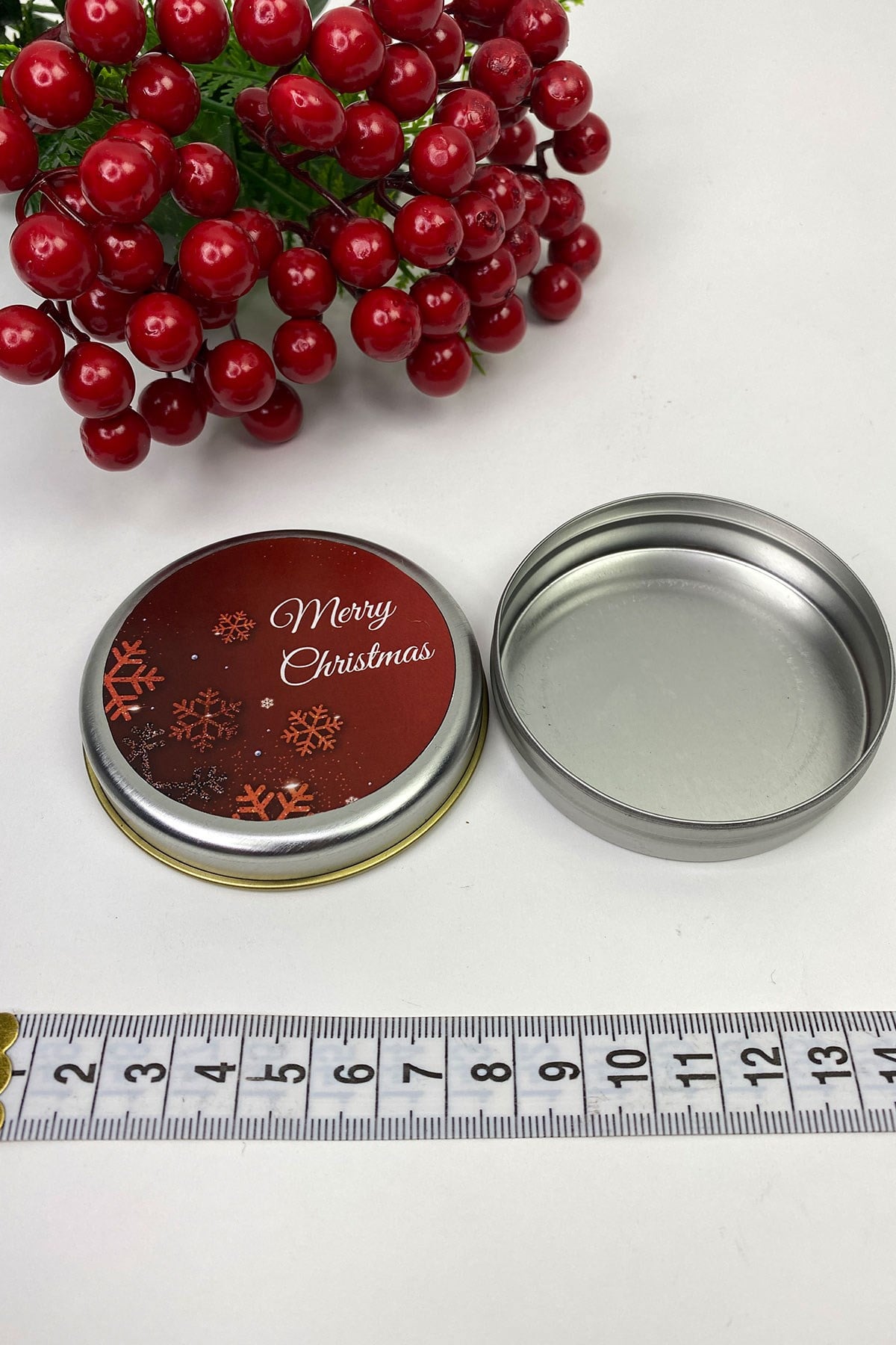 Teneke Kutu Gümüş Yuvarlak Kırmızı Merry Christmas Baskılı