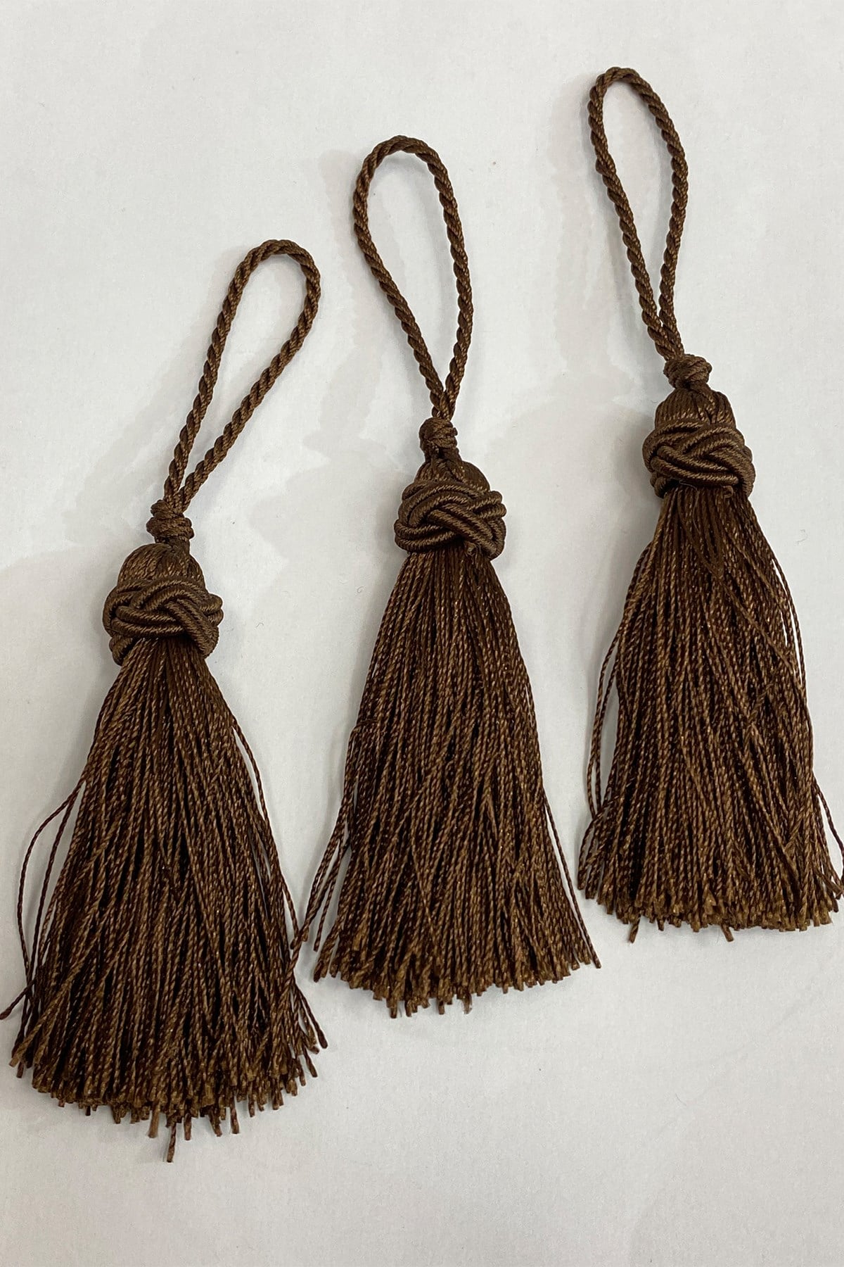 Single Tassel with Bun 7 cm 1 Piece