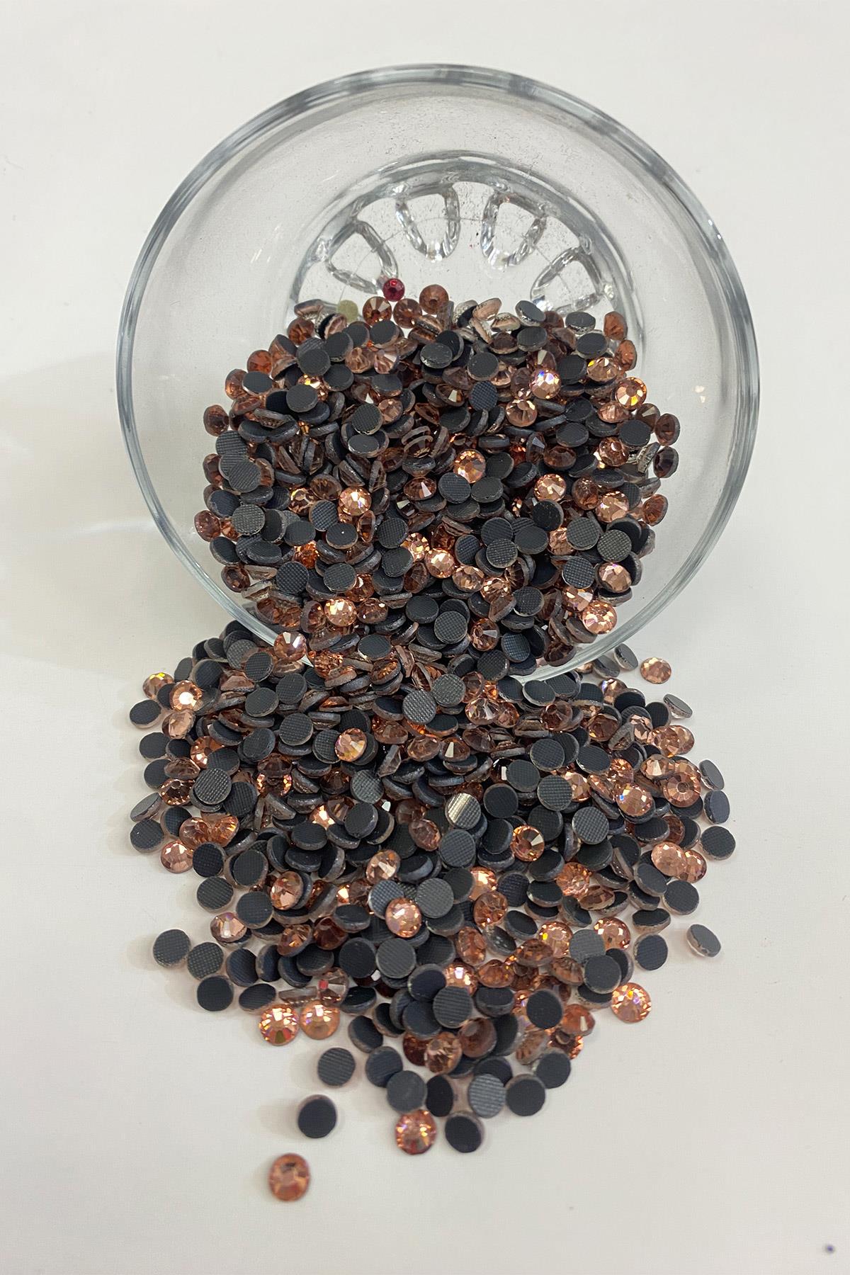 Ütüyle Yapışan Boncuk Ss20 5mm Yapıştırma Taş 25 grm
