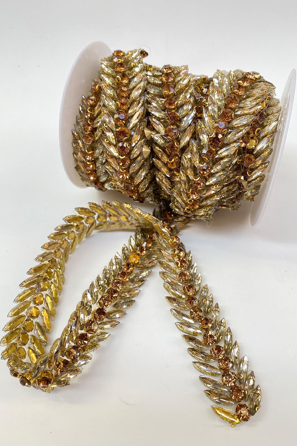 Iron-on Shuttle Stone Evening Dress Ribbon Border