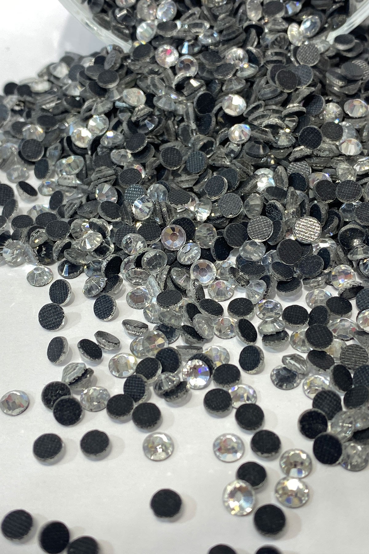 Iron-on Ss20 (5mm) Transparent Adhesive Stone 25 grm