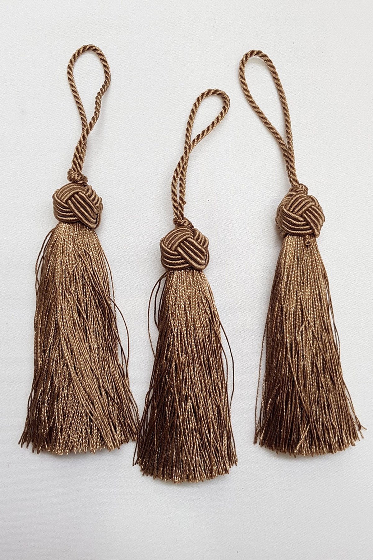Mink Bun Single Tassel 12cm 1 piece