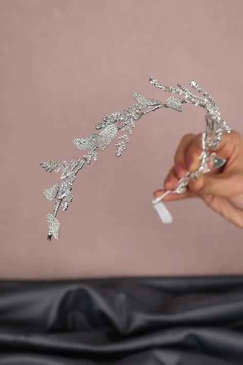 Yaprak Desenli Taşlı Gelin Saç Aksesuarı
