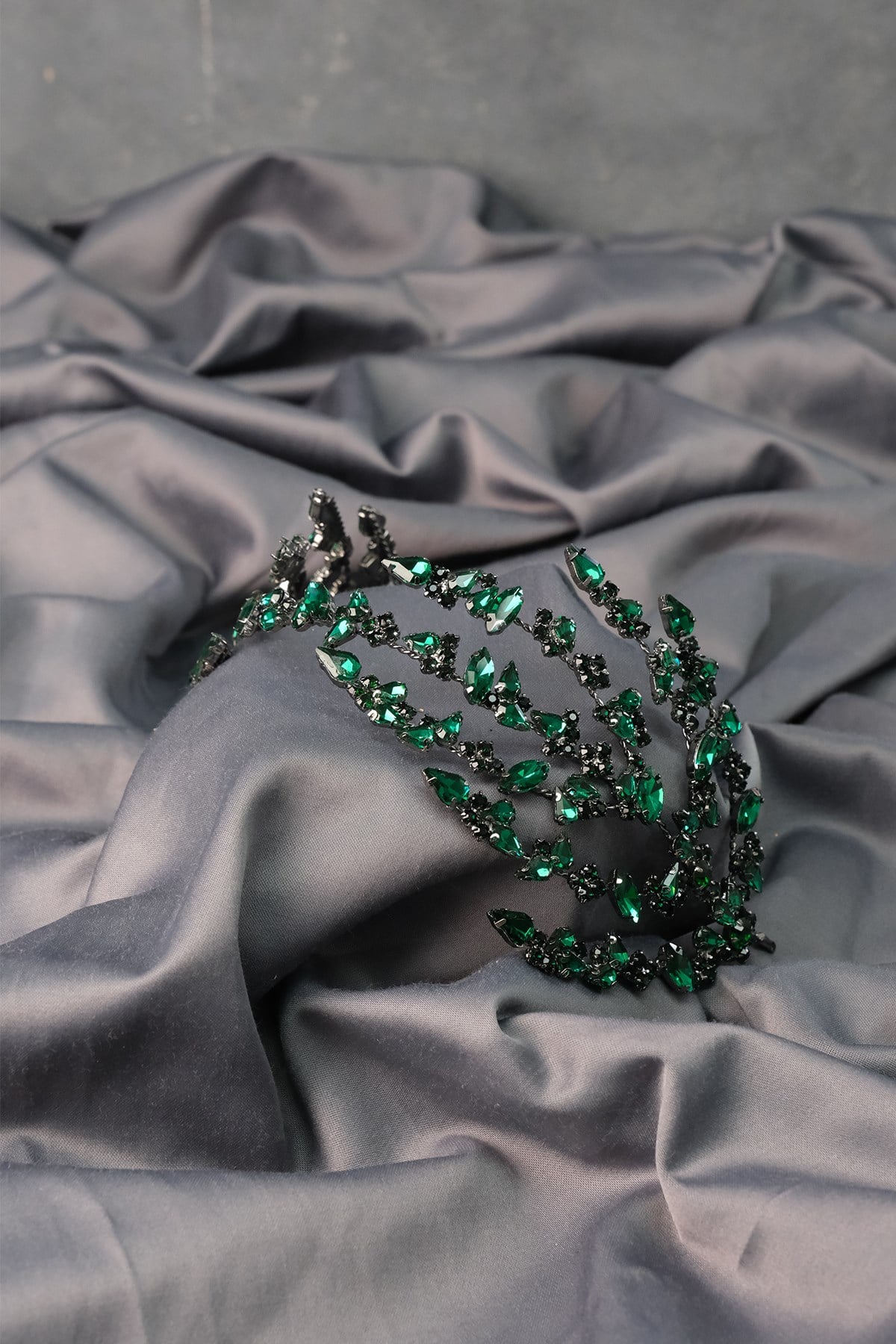Green Double Sided Helen Bridal Henna Crown