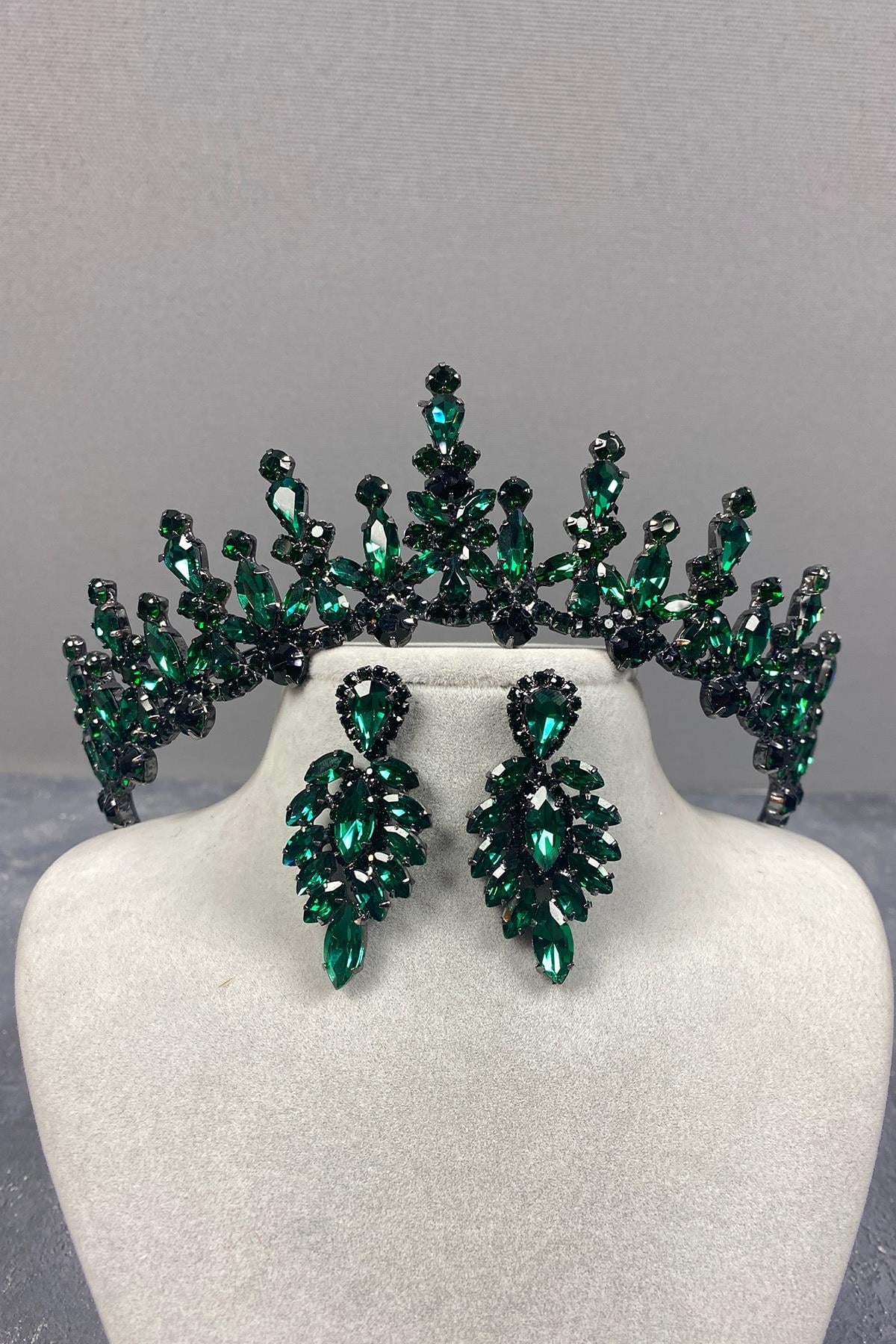 Green Cooker Bridal Henna Tiara and Stud Earrings Set