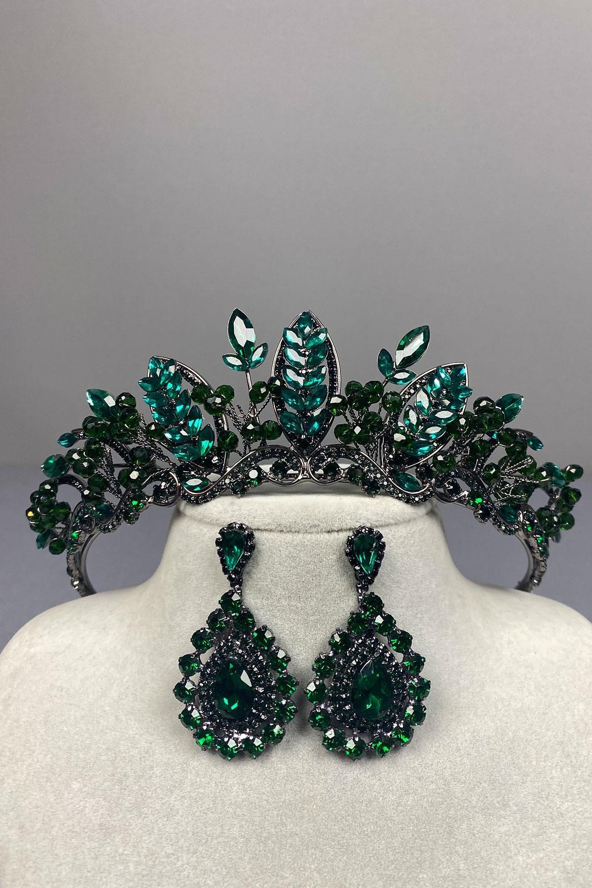 Green Jabbah Bead Embroidered Bridal Henna Crown and Drop Earrings