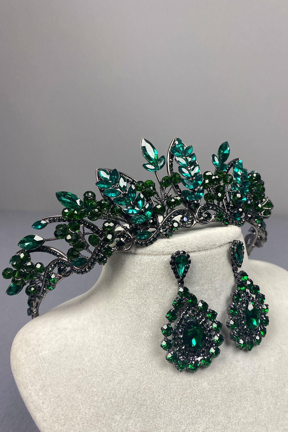 Green Jabbah Bead Embroidered Bridal Henna Crown and Drop Earrings