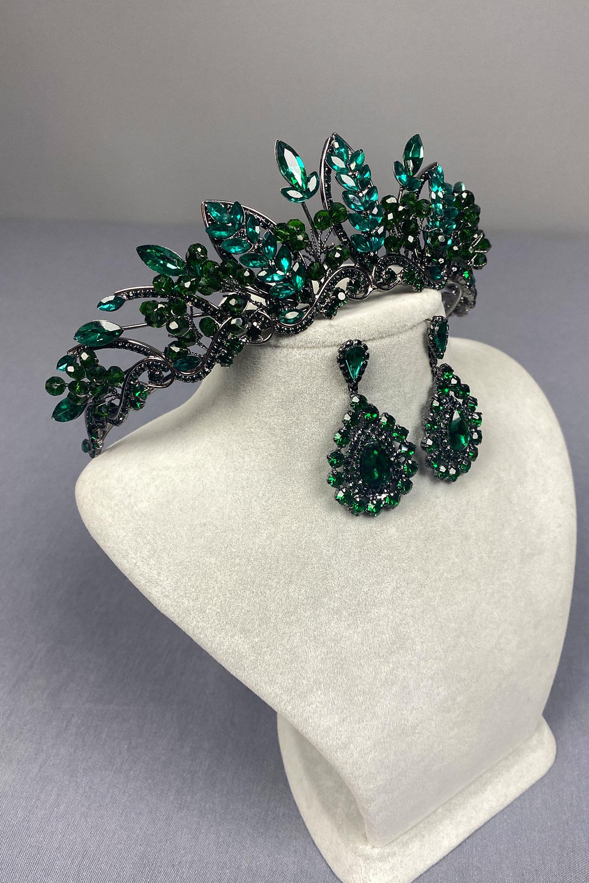 Green Jabbah Bead Embroidered Bridal Henna Crown and Drop Earrings