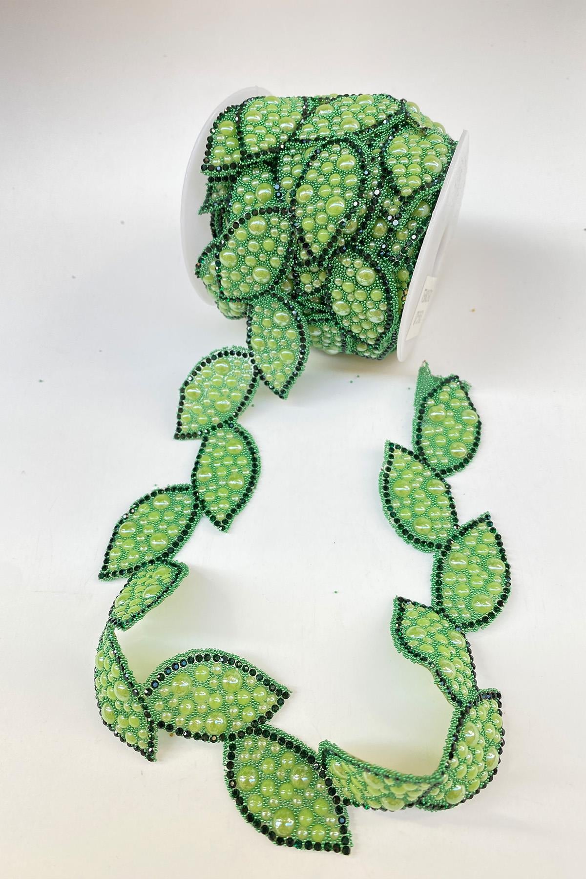 Iron-on Stone Strip Sconce with Green Leaf Motif