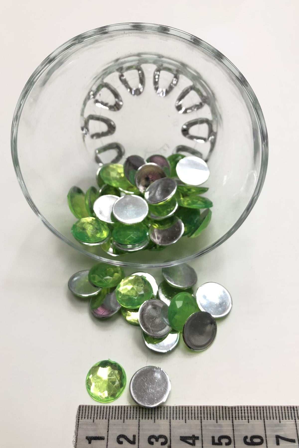 Yeşil Yuvarlak  Plastik Dikme Taş 20 gr
