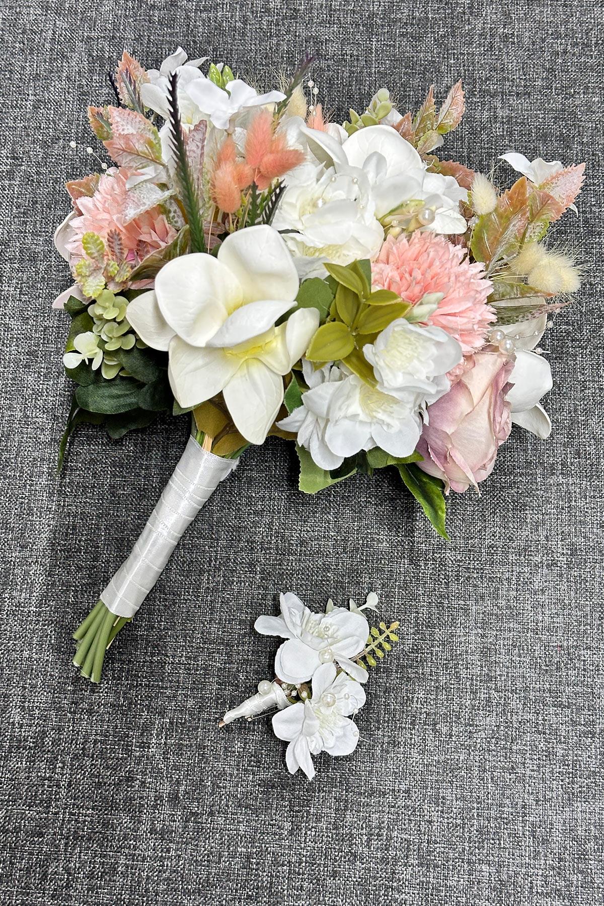 Star-shaped Flower and Pearl Embellished Mixed Bridal Boutonnière and Grooms Boutonnière
