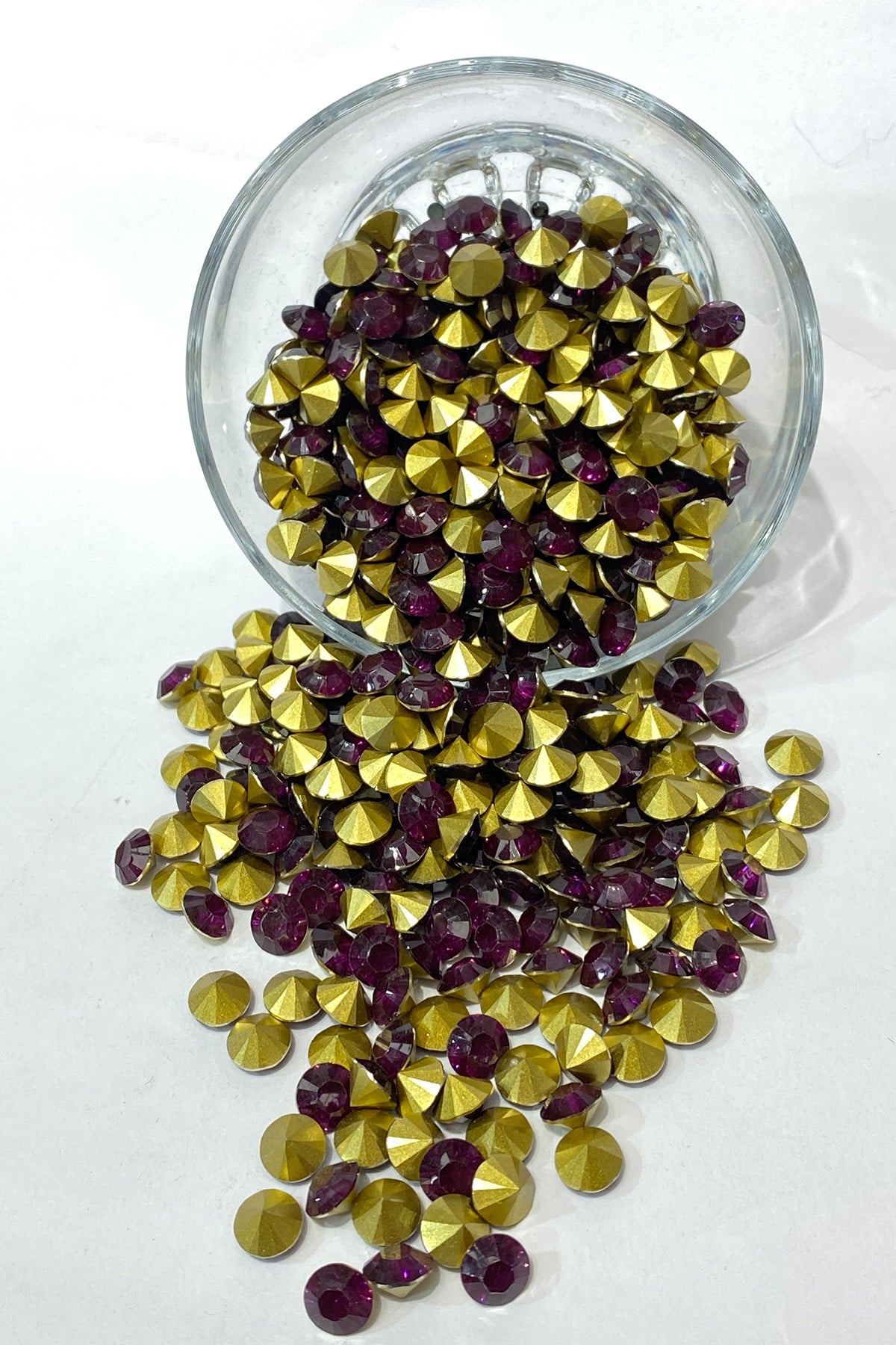 Slotted Adhesive Stone 50 pcs