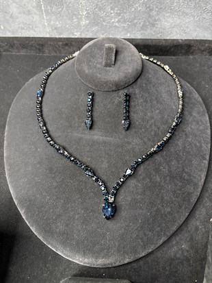 Saks Mavi Lüks Taşlı Kolye Küpe Set