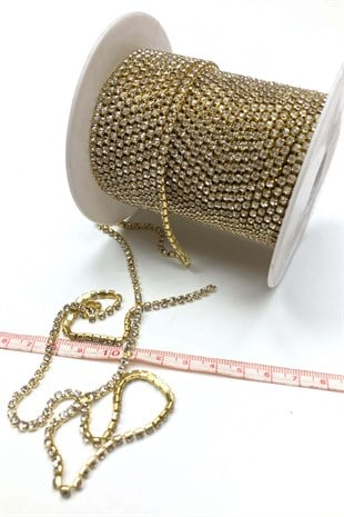 Altın Sarısı Kristal Taşlı Metal Yuvalı Şerit 20 metre 12mm