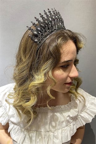Anthracite Smoked Henna Model Bridal Henna Crown