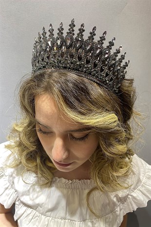 Anthracite Smoked Henna Model Bridal Henna Crown