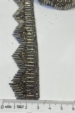 شمعدان حائط حجري ذو طرف منخفض مصنوع من الحديد باللون الرمادي الفحمي