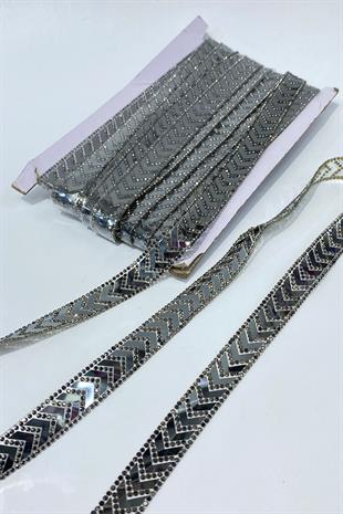 Antrasit Gri Çavuş Desenli Ütüyle Yapışan Şerit Aplik