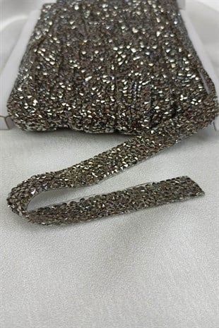 أنثراسايت رمادي حديد على الشريط